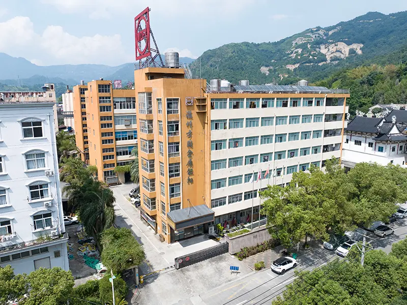 Fangyuan company interior - button production workshop and quality inspection area