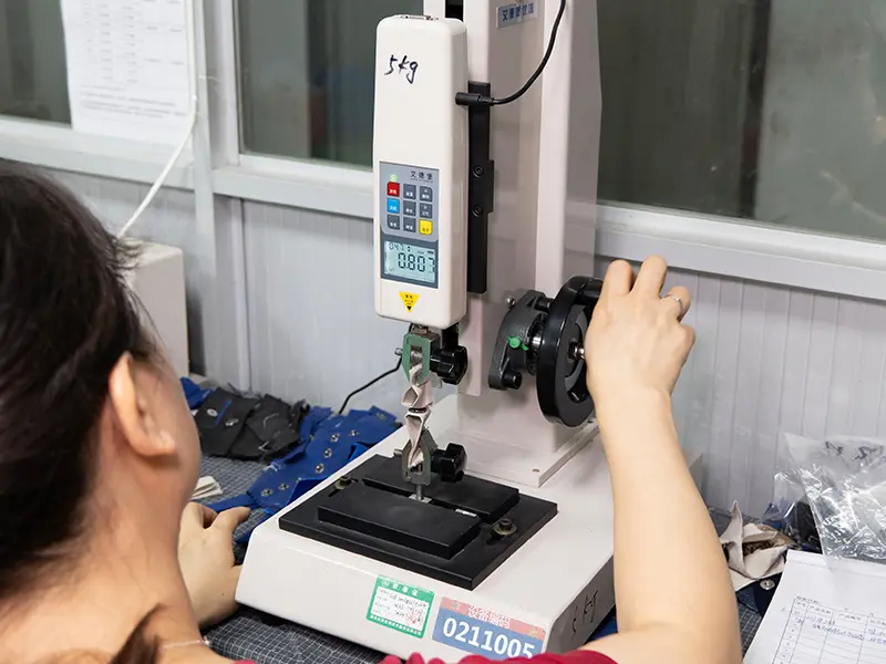 Metal button manufacturing process - electroplating and surface treatment for garment accessories