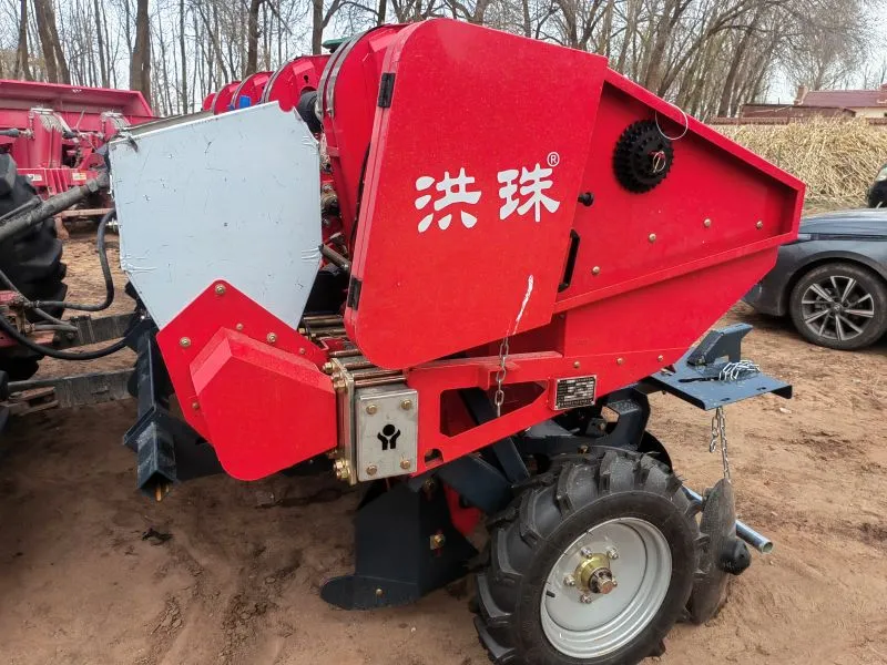 Sembradora trasplantadora de patatas montada en tractor 3