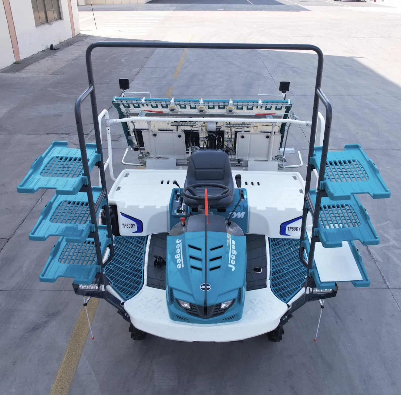 Transplantadora de arroz mini duradera de caminar para necesidades de agricultura a gran escala