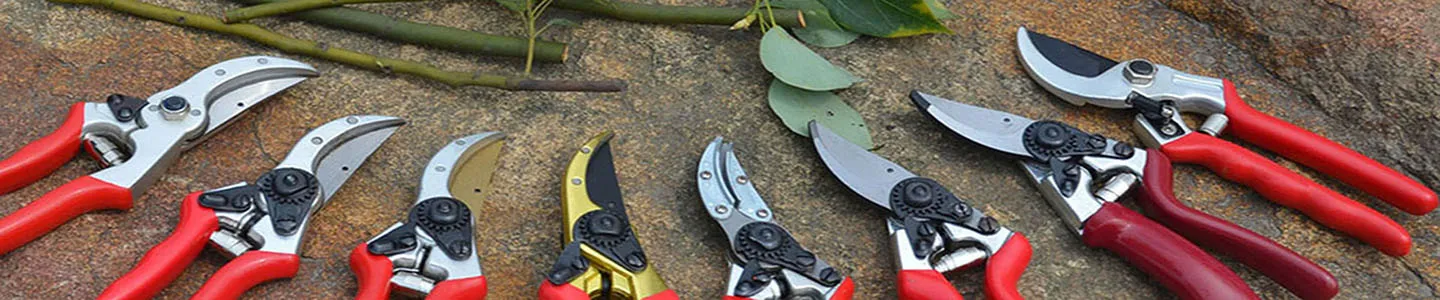 Tijeras de podar de aluminio de alta resistencia con mango profesional para un corte sin esfuerzo