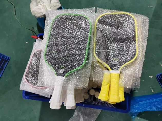 Embalaje de palas de pickleball