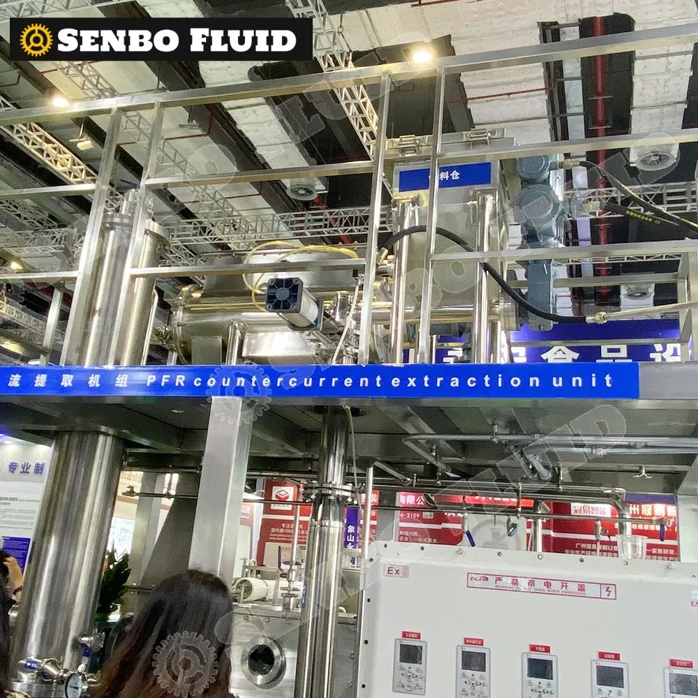 Extractor continuo de sólidos y líquidos por contracorriente de flujo plug GMP