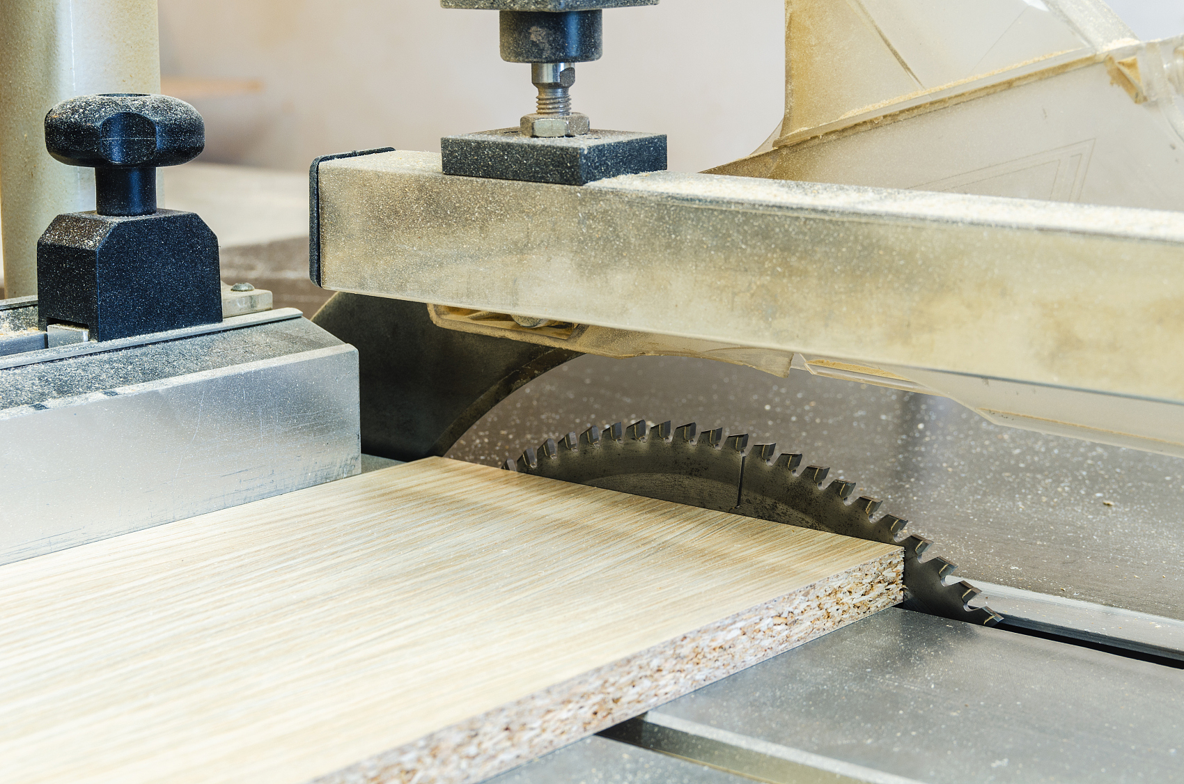 CNC cutting precision