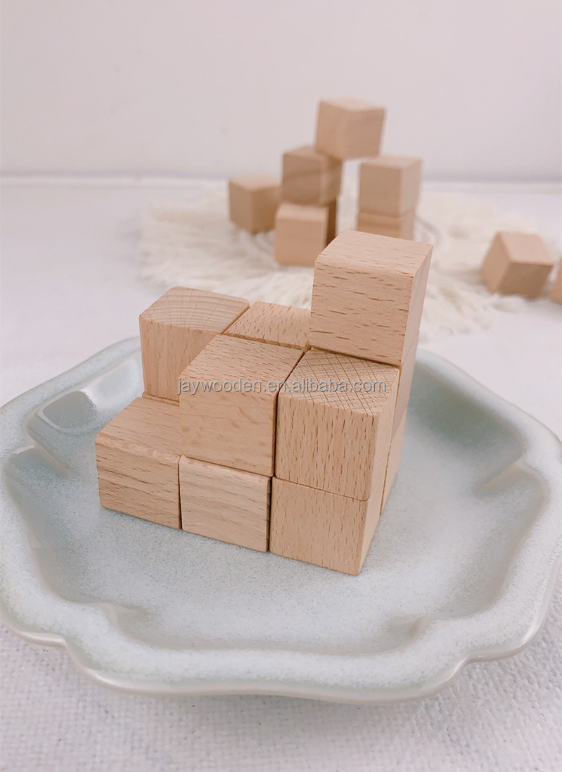 Wooden dice product view 1