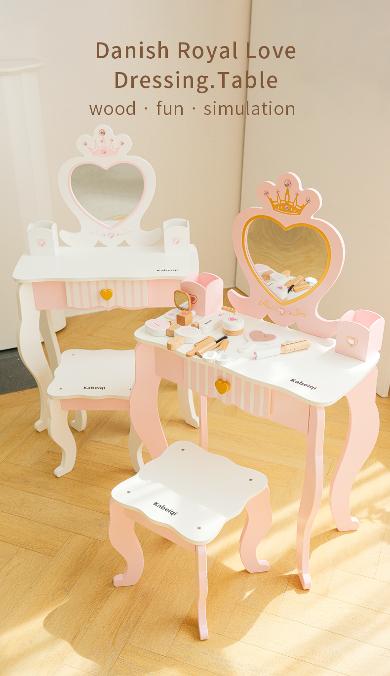 Dress Table Toy detail 1