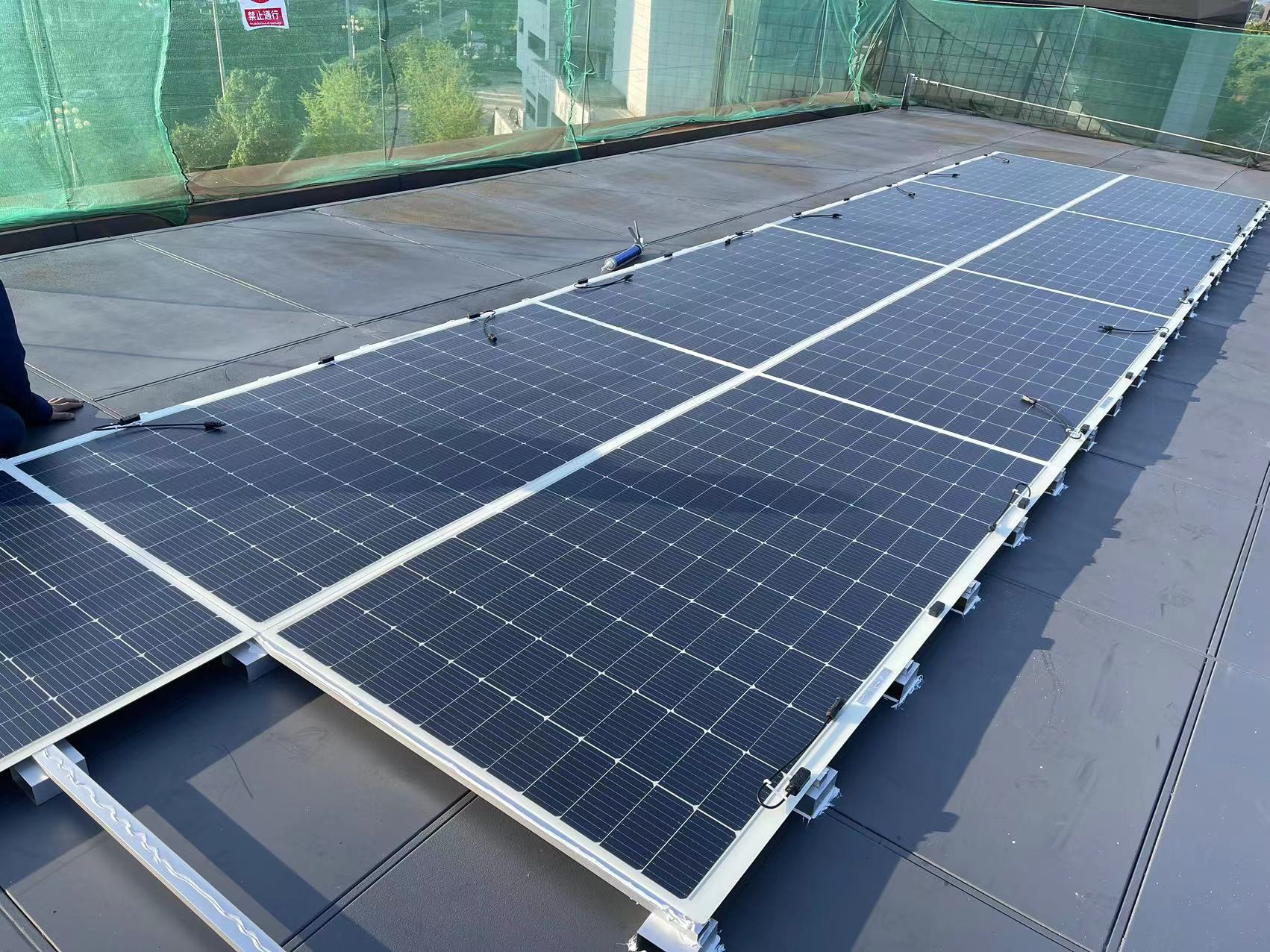 NUUKO 300W 400W 500W Flexible Solar Panels Lightweight Half Cell Mono Solar Panels for Boats RVs Wholesale Price