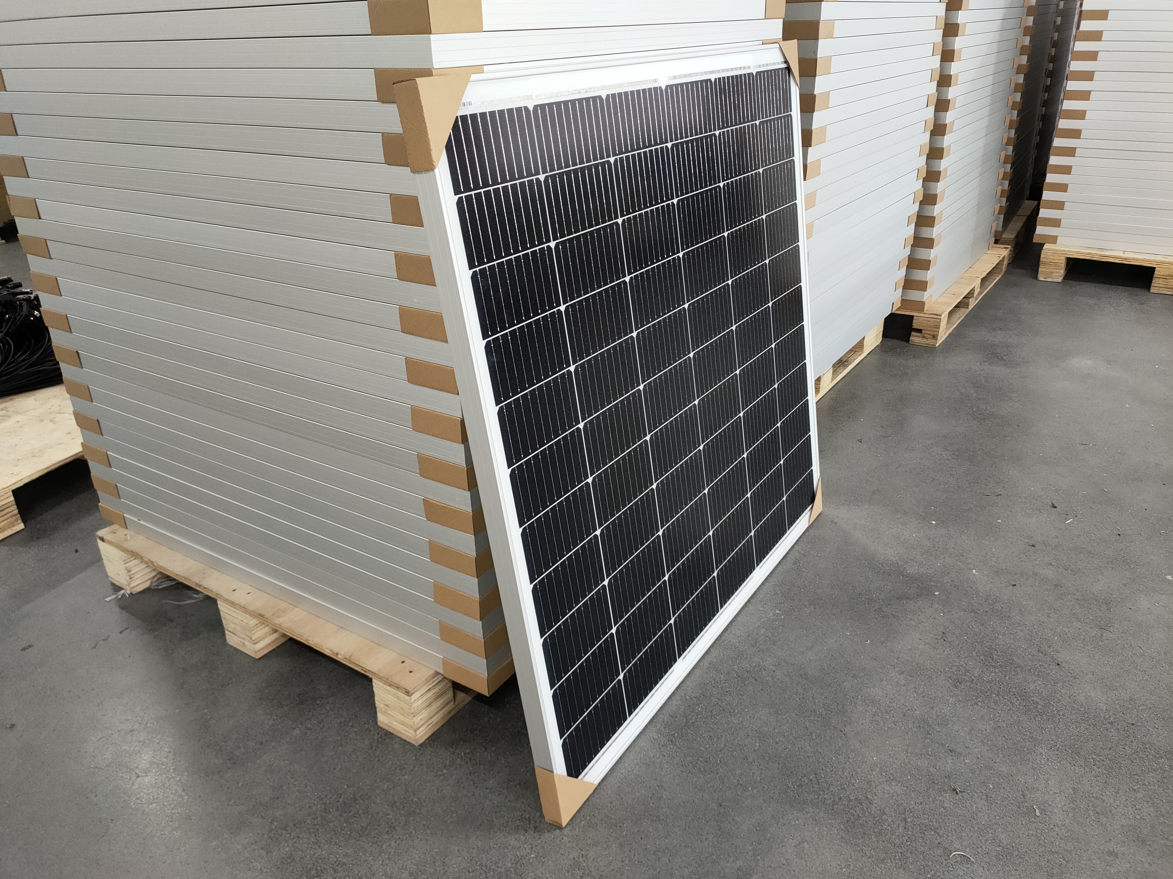 220W Small Solar Panel Portable Off-Grid PV Module Compact 12V-24V Solar Board RV Marine Camping Solar Power for Technology