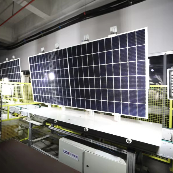Tier 1 DAH SOLAR 560W Mono Half Cell Solar Panel 540W 550W PV Module for Agricultural Irrigation