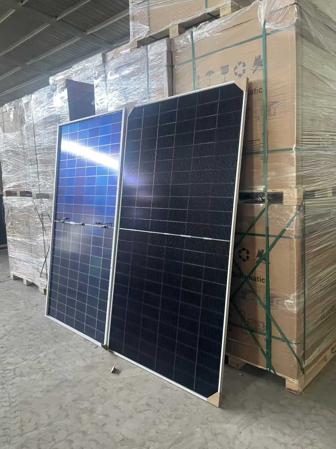 700W 720W 750W 1000W Monocrystalline IBC Bifacial Double-Glass Shingled Solar Panels 23% Efficiency