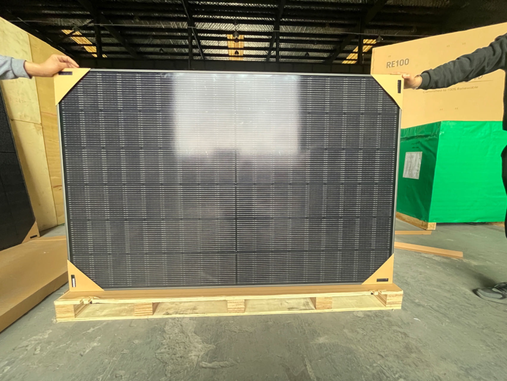 USA Local Stock Jinko Solar on Grid Off Grid Solar Topcon 400W 440W PV Module Solar Panel