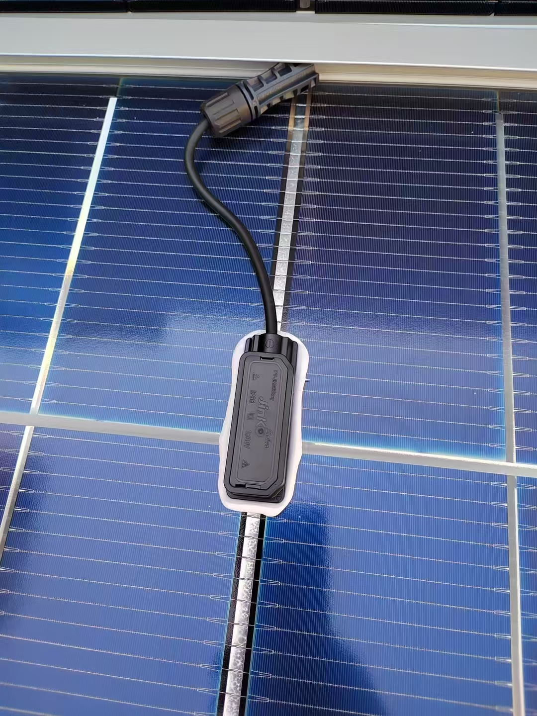 Jinko 700w 705w 710w 715w Solar Panels N Type From Factory Wholesale PV Module Mono Perc High-quality Bifacial