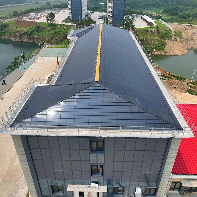 Photovoltaic BIPV Solar Tile Half Cell Technology Solar Roof Tiles for Villa Residential Building Integrated Solar Power System