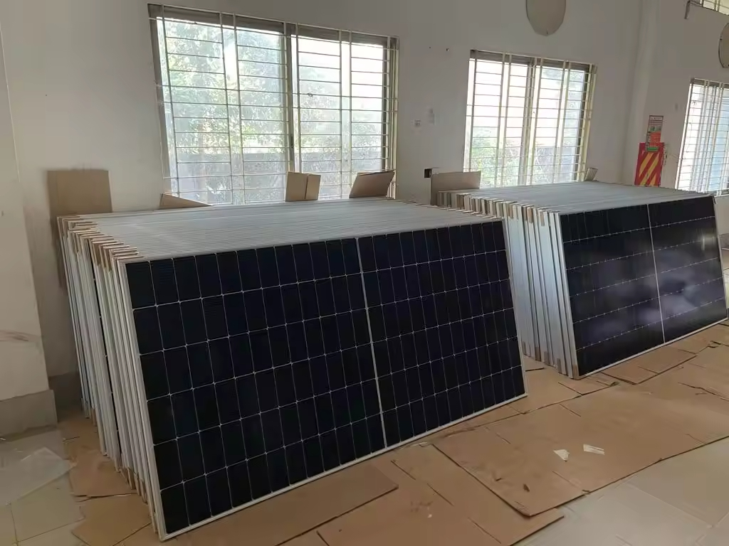 JA 630W N-Type Mono Crystalline Solar Panel US Local Inventory Solar Solution for Industrial Commercial Rooftop