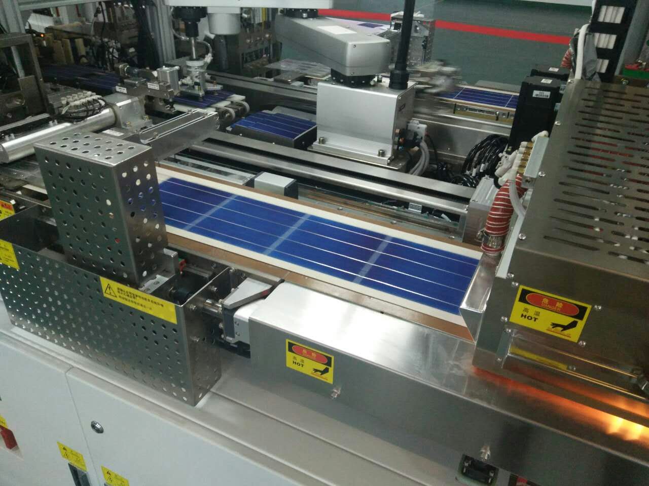 590W Solar Panel Tier1 Photovoltaic Panel Bifacial Double Glass Residential Industrial Agriculture CE IEC TUV Certified