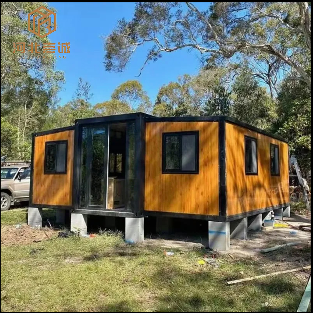 Prefabricated Integrated Houses With Solar Panels Are Manufactured In Chinese Factories And Sold Directly From The Source