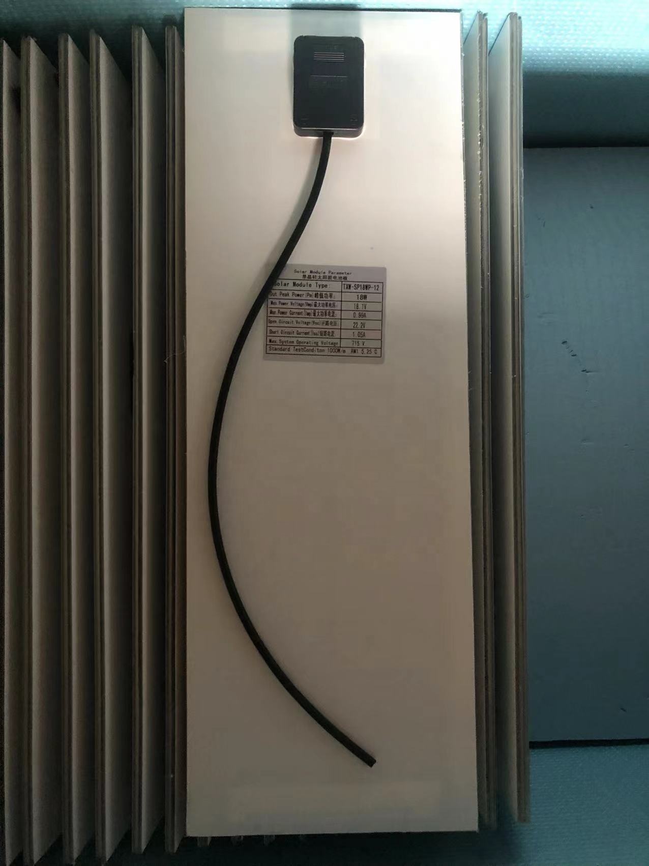 High Efficiency 60W Monocrystalline Silicon PV Solar Panel 18.2V All Black 18.6% Efficiency Portable Power Station RV Marine