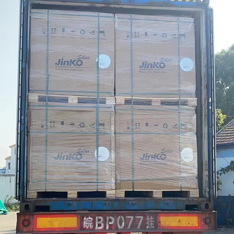 Jinko Latest Technology N Type Factory Customized Solar Power 620W 650W 156mm PV Ground Mounted Solar Panels