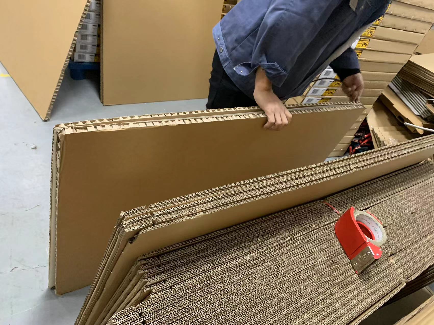 Warehouse Packing 1