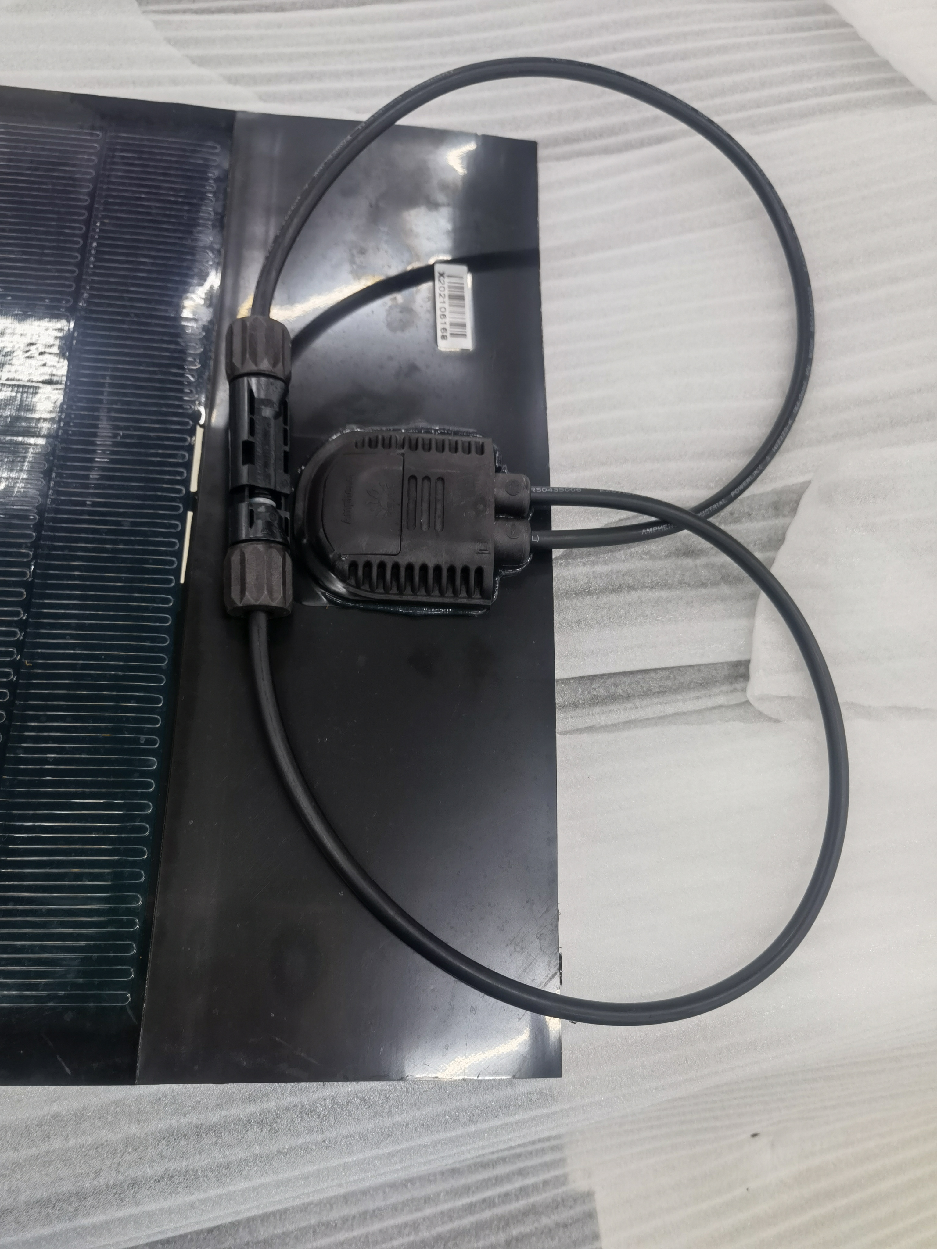 Customized 100W, 200W, 300W, 400W, 500W, and 1000W CIGS Flexible Solar Panels Suitable for RVs and Boats.