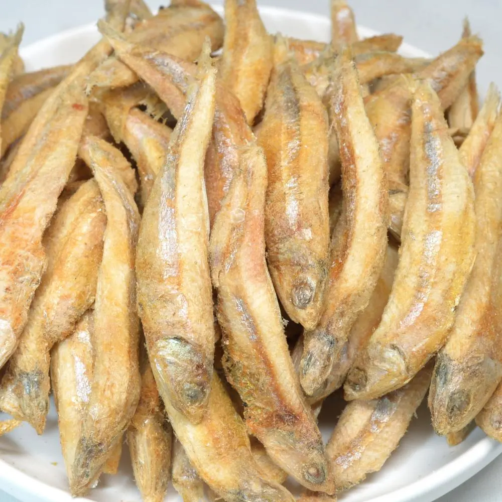 Freeze-dried white anchovy pet treat