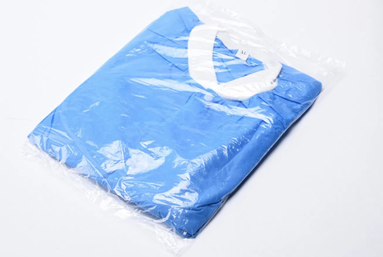 Conjunto de Scrubs Médicos y Bata de Laboratorio Blanca Desechable No Tejida Protectora para Uso Clínico Uniforme de Enfermera (YQD1-7)