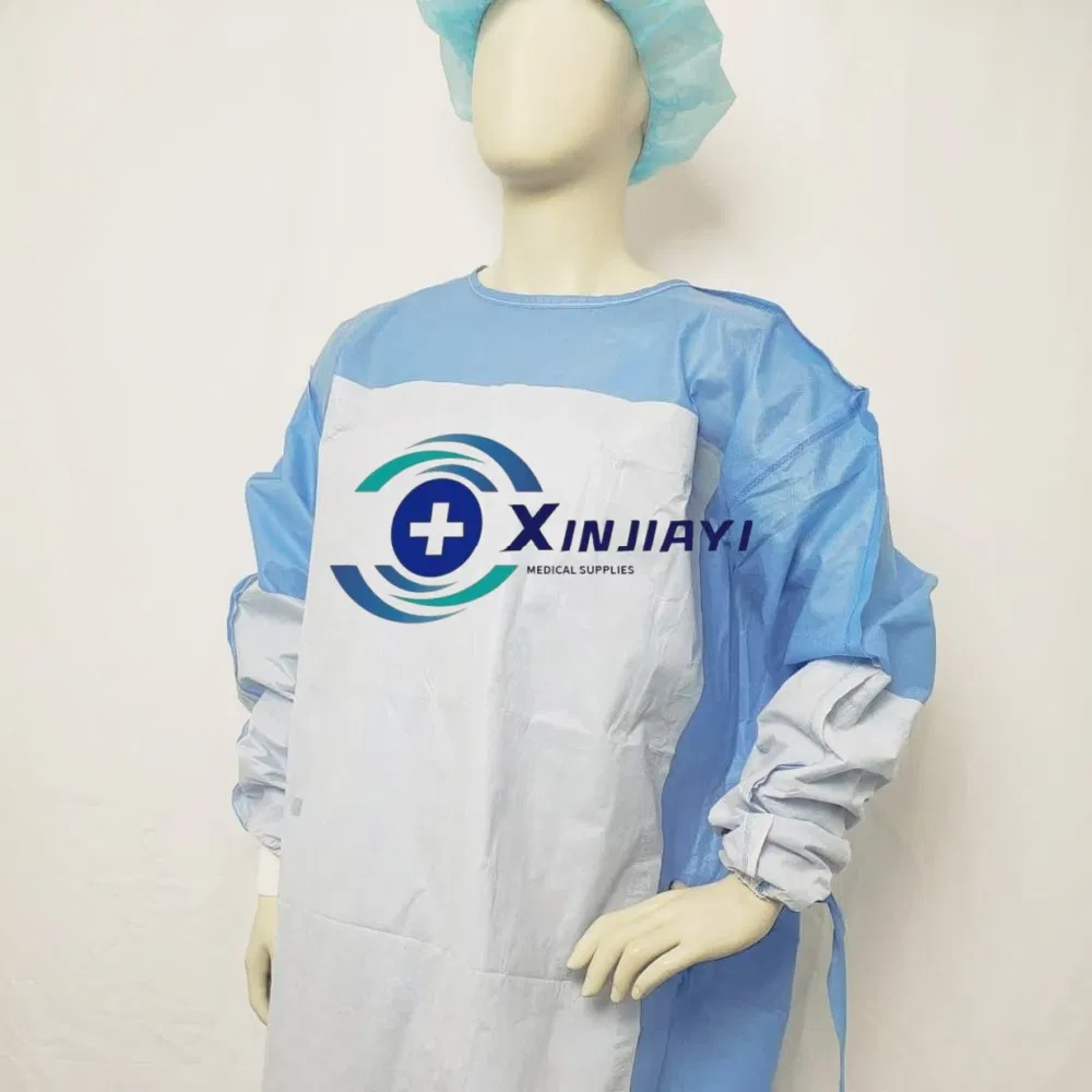 Bata quirúrgica desechable no tejida reforzada suministro médico al por mayor bata de aislamiento cómoda transpirable ropa protectora con certificación CE
