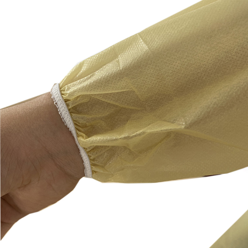 Fabricante chino bata desechable impermeable PP PE microporosa laminada de aislamiento