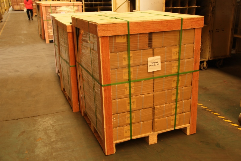 Factory Sale 1882302131/3151027131/1861494140 Friction Clutch Pressure Plate Cover Disc Clutch Kit for Mercedes-Benz