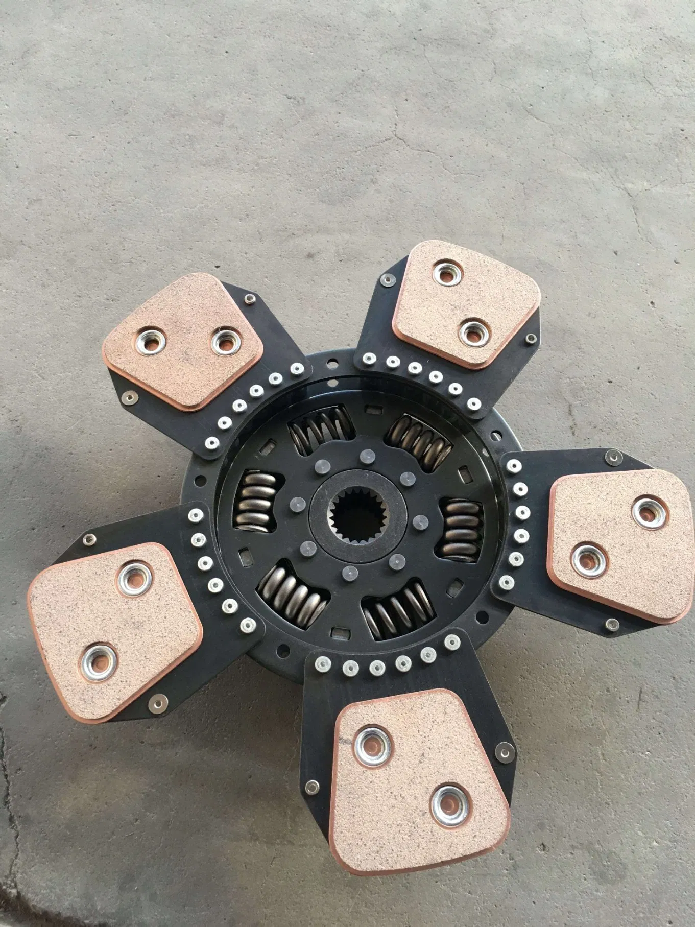 3701009m91 Auto Clutch Parts 305mm Clutch Plate Disc for Massey Ferguson Tractor