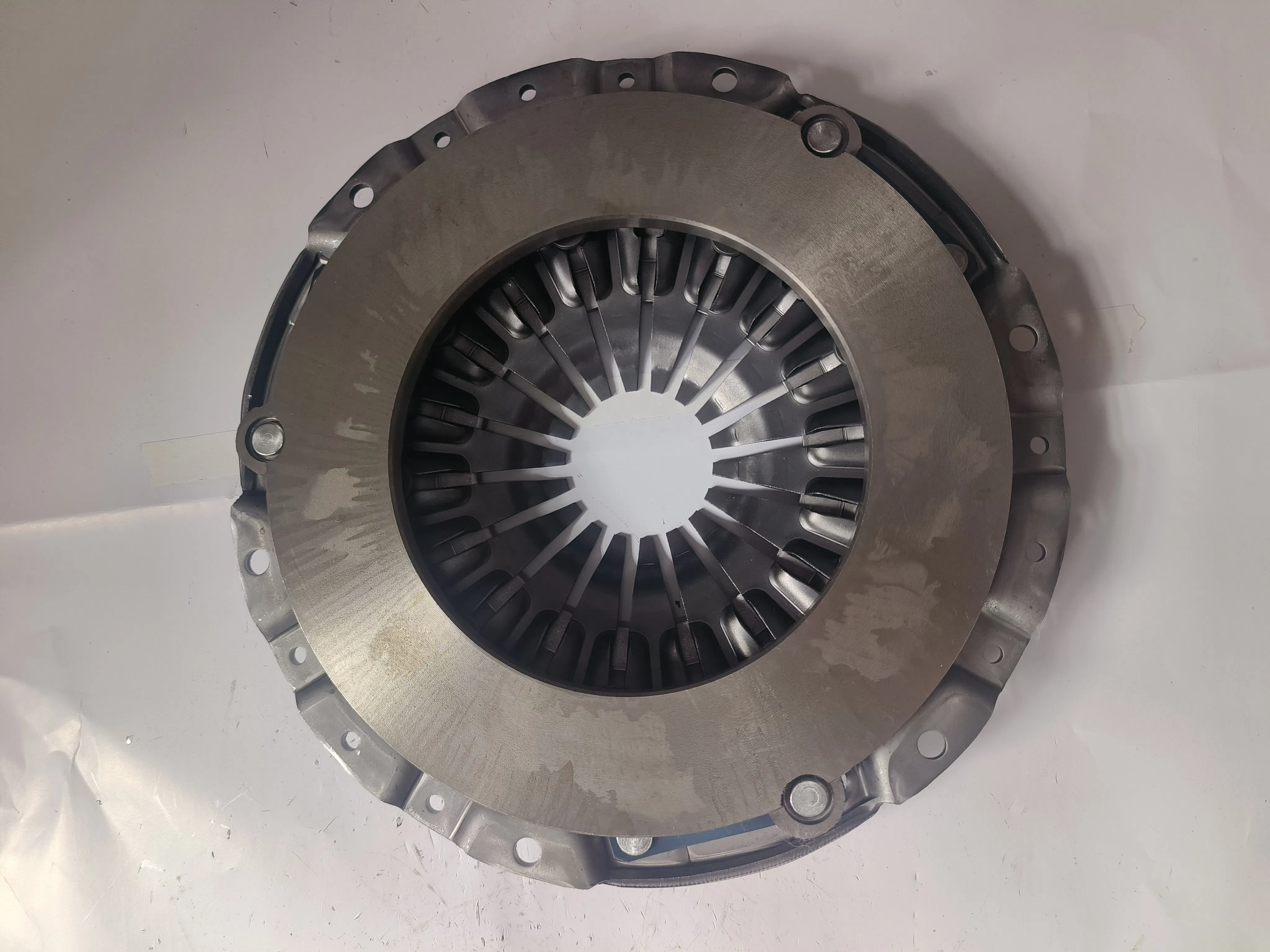 Heavy-Duty Automotive Clutch Plate with Protective Layer Against Rust