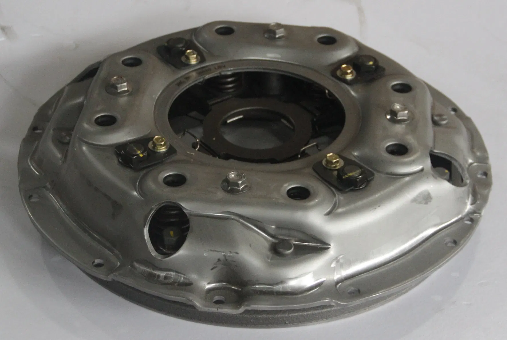 Clutch Pressure Plate 96817816 Korea Daewoo Bus Clutch Pressure Plate Auto Car Spare Accessory