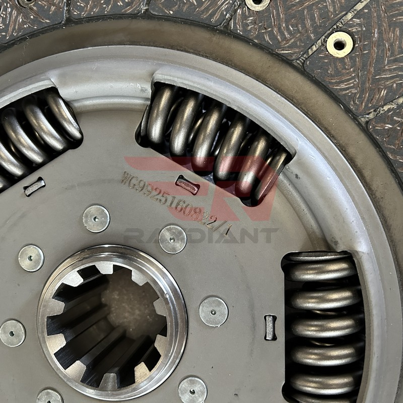 Sinotruk Sitrak Clutch Plate Wg9925160822/1 for Sinotruk HOWO Sitrak C5h/C7h/C9h Truck Transmission Spare Parts