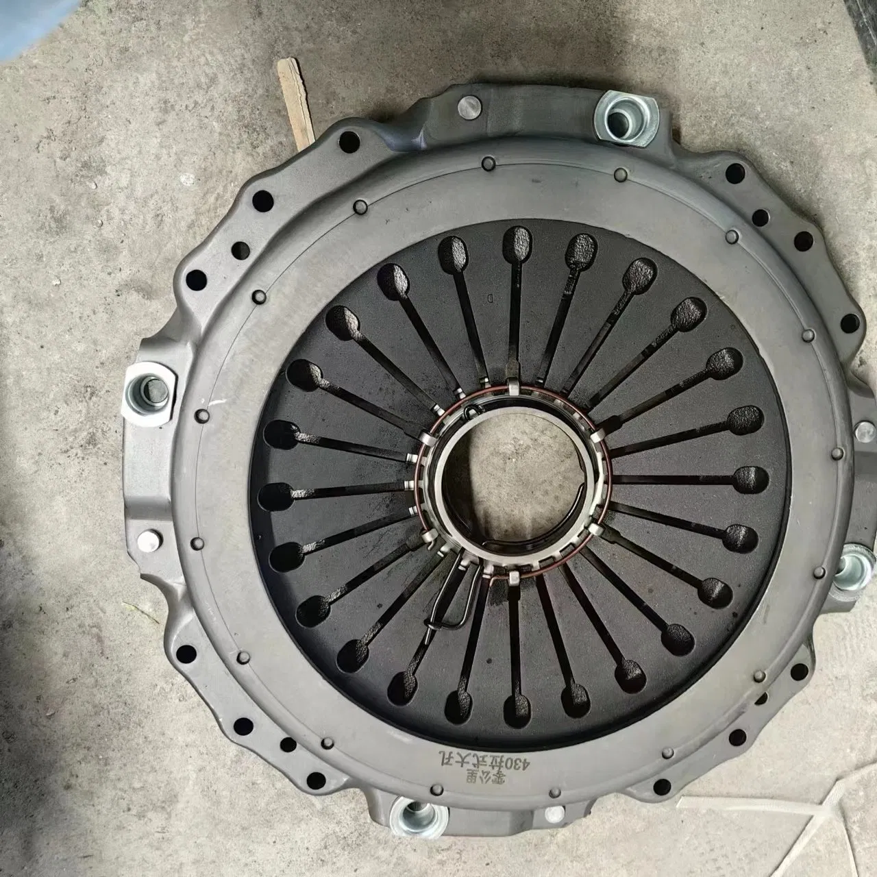 Heavy Duty Truck Clutch Pressure Plate 430mm Clutch Plate for Man Truck