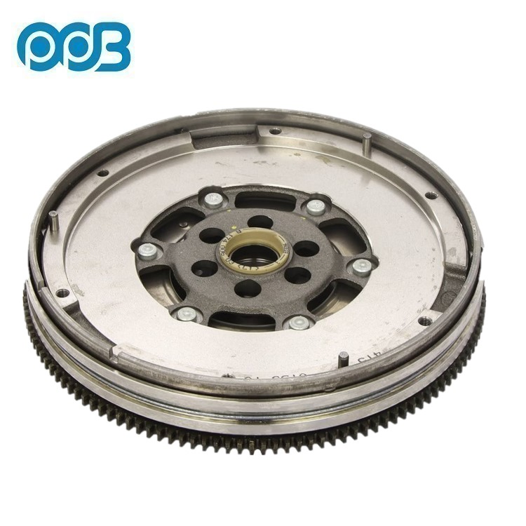 Clutch Kits Dual Mass Flywheel 415013910 058105266h for Audi A4 Volkswagen Passat Sedan Seat for Skoda