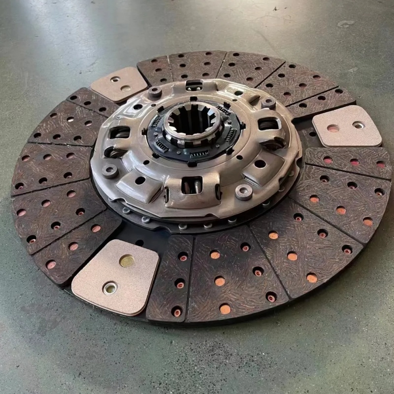 1-31240-977-1 380mm Truck Ceramic Clutch Plate Clutch Disc Factory in China Truck Parts for Mercedes Benz Actros