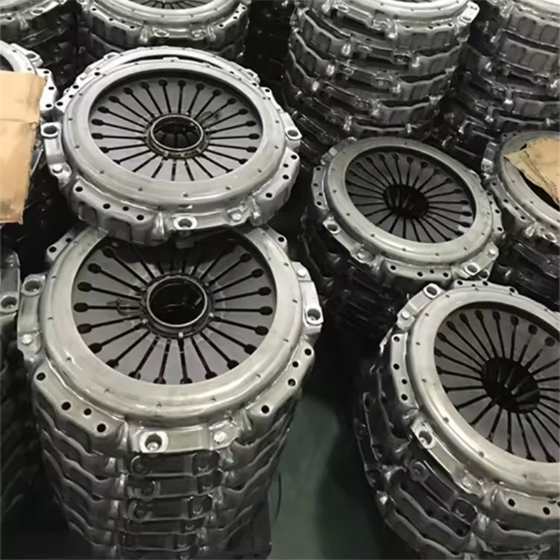 Heavy Duty Truck Bus Spare Parts Clutch Disc Plate Assembly with Good Price 3483024031