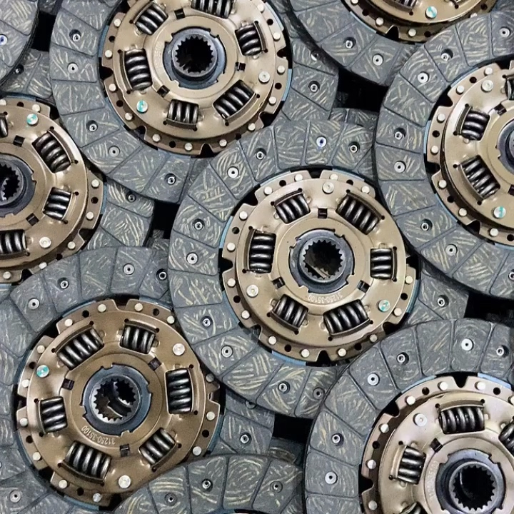 7702147275 Good Price Dual Friction 200mm Clutch Plate Disc for Renaul T Cars