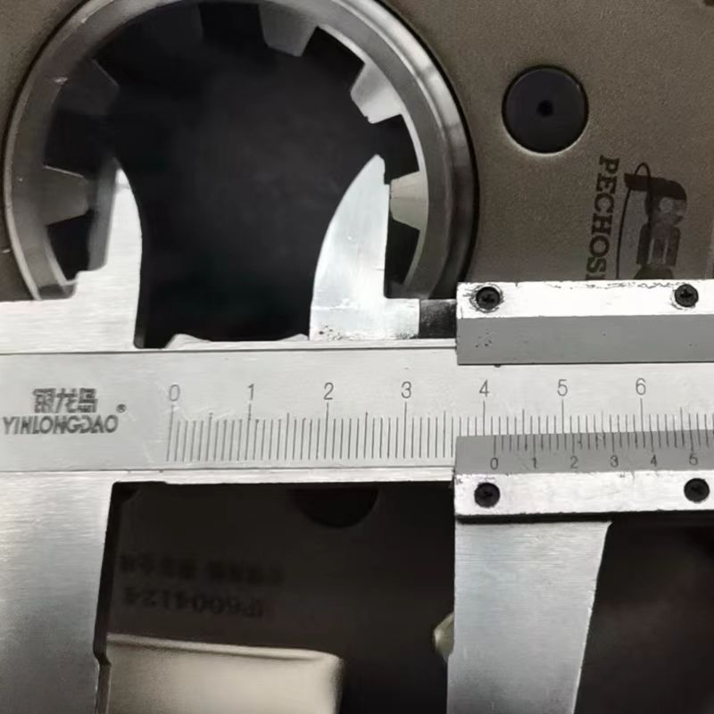 Shacman Heavy Truck Spare Parts Dz91189160151 Clutch Pressure Plate