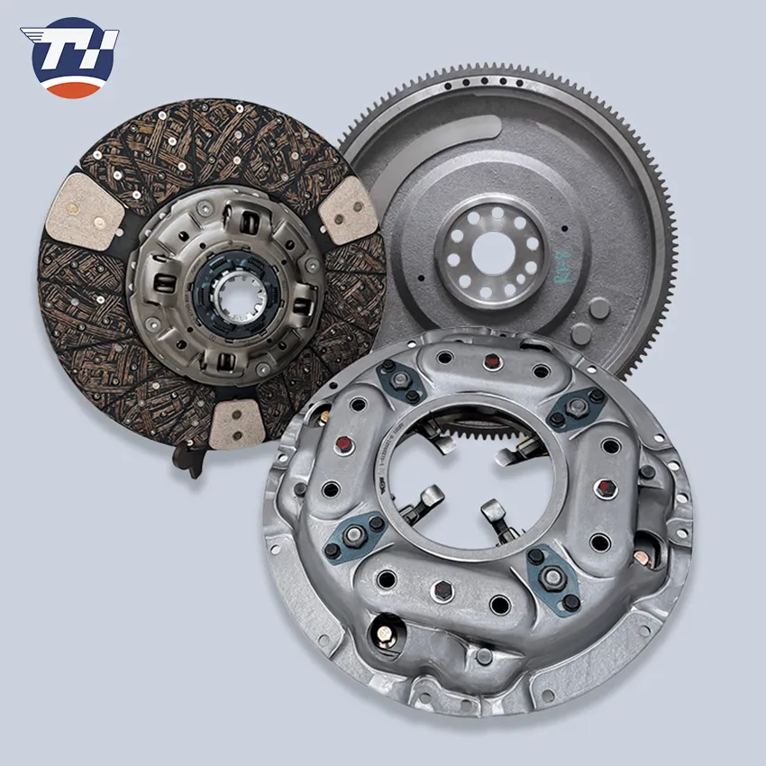 Detailed Clutch View 1