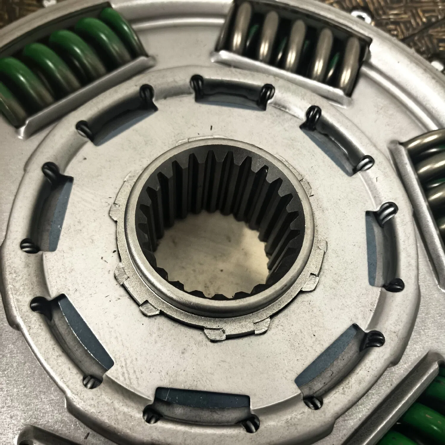 Amt Clutch Plate and Disc Kit for Volvo Commercial Vehicle Truck Repairs