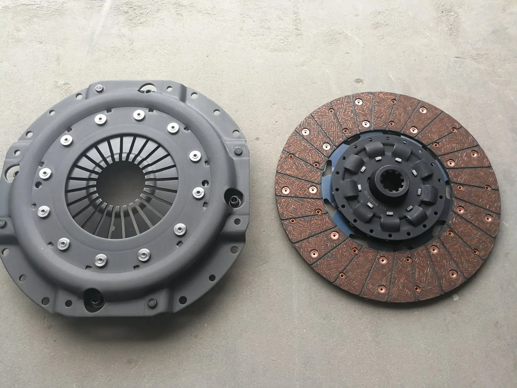 Automotive Parts Truck Clutch Disc Clutch Kits Truck Clutch Plate Clutch Disc for Awm Heavy Truck 380mm Auto Clutch Components