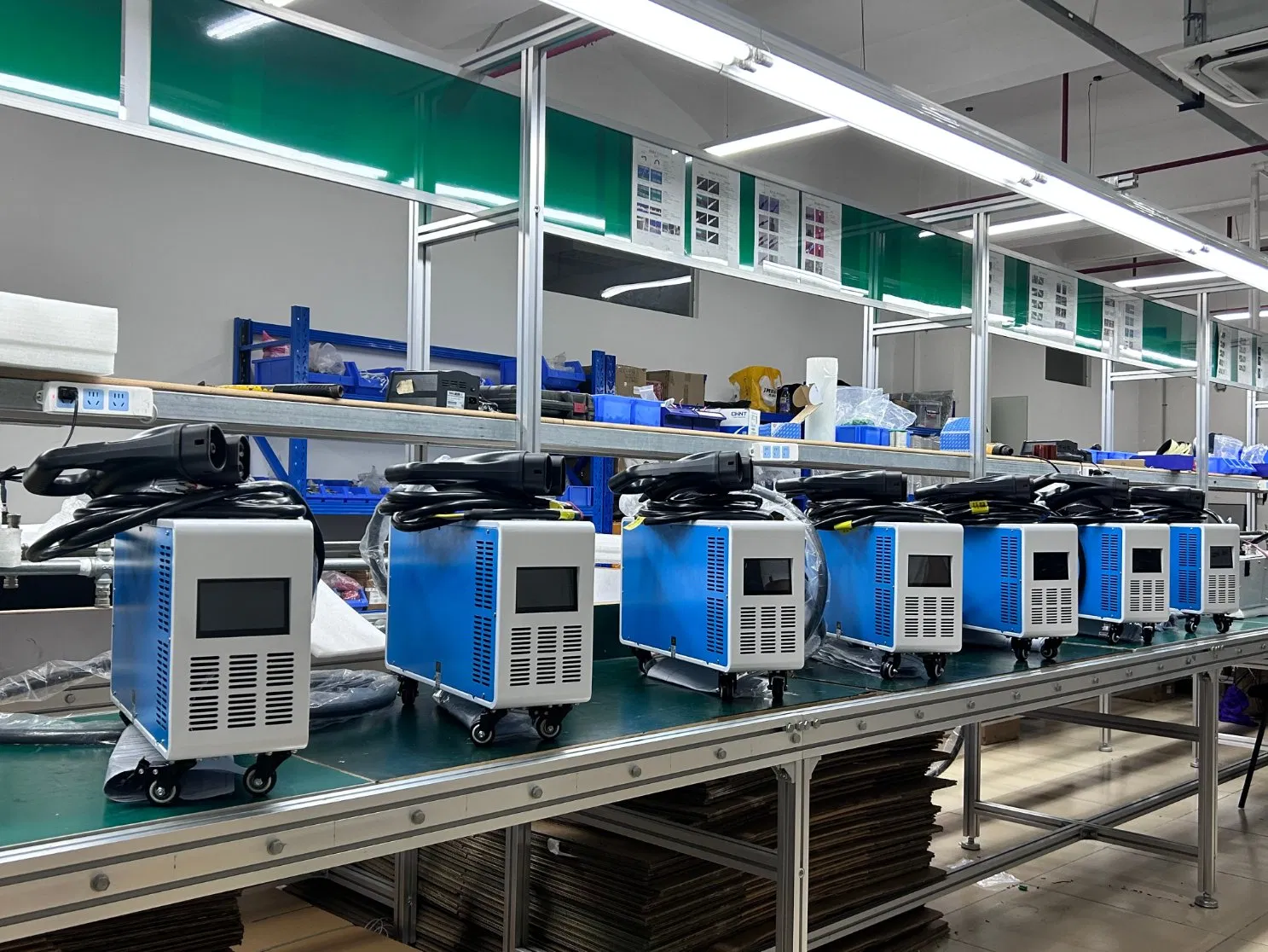 7kw-60kw 380V شاحن تيار متردد محمول للسيارات الكهربائية CCS1 CCS2 محطة شحن قابلة للتحريك