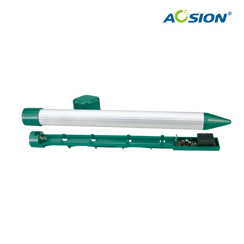 Outdoor Pet-Friendly Aosion or OEM Box Animal Repellent Pest Control