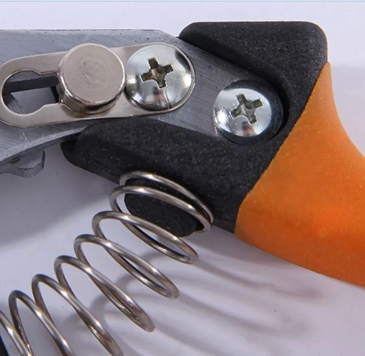 Garden Pruning Shears View 1