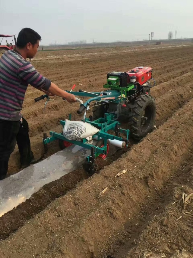 22HP Hand Walking Tractor Peanuts Accessories Walking Tractor Pump Harvester