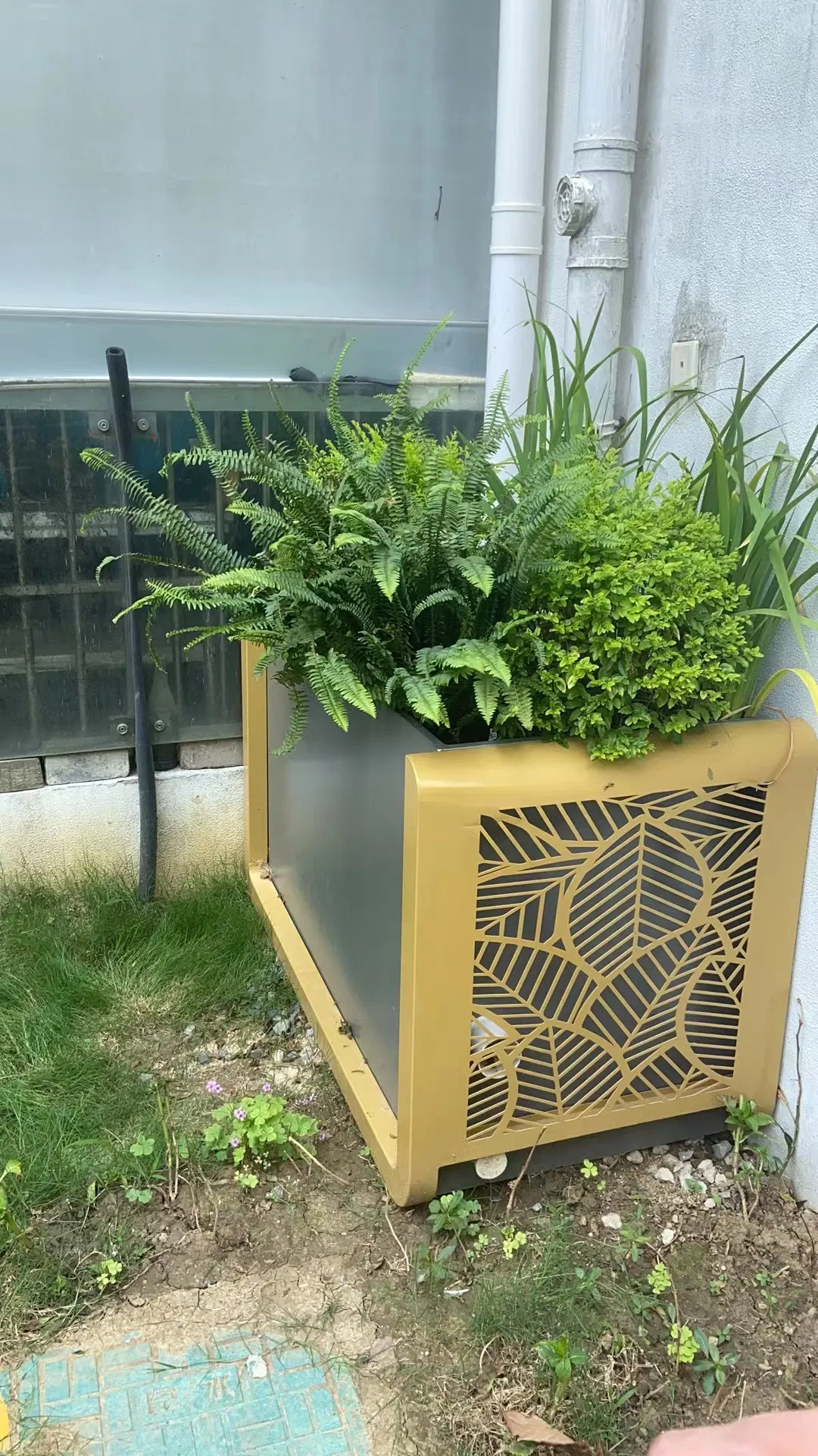 Sustainable Rainwater Harvesting Flower Box with Internal Storage Capability