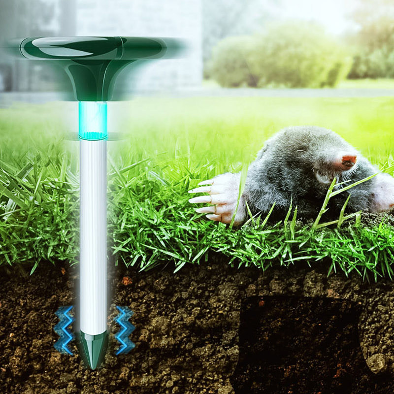 Hot Selling Ultrasonic Rodent Pest Control Repellent with Solar Garden Light