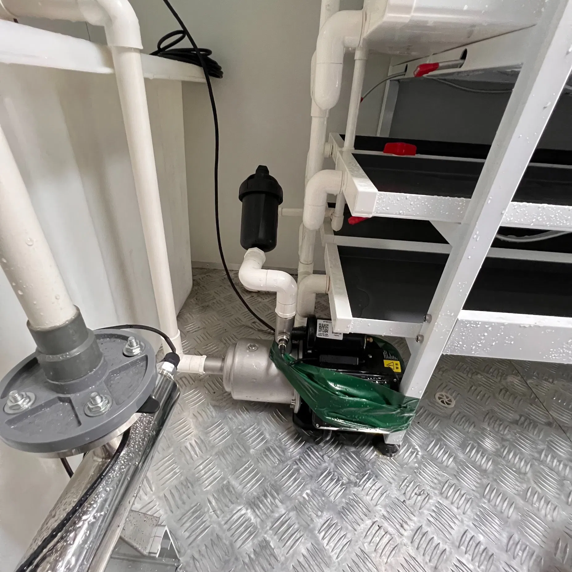 Agg Indoor Vertical Grow System Hydroponic Aeroponic Container Farm for Green Herbs Strawberries Tall Plants Indoor Vertical Grow