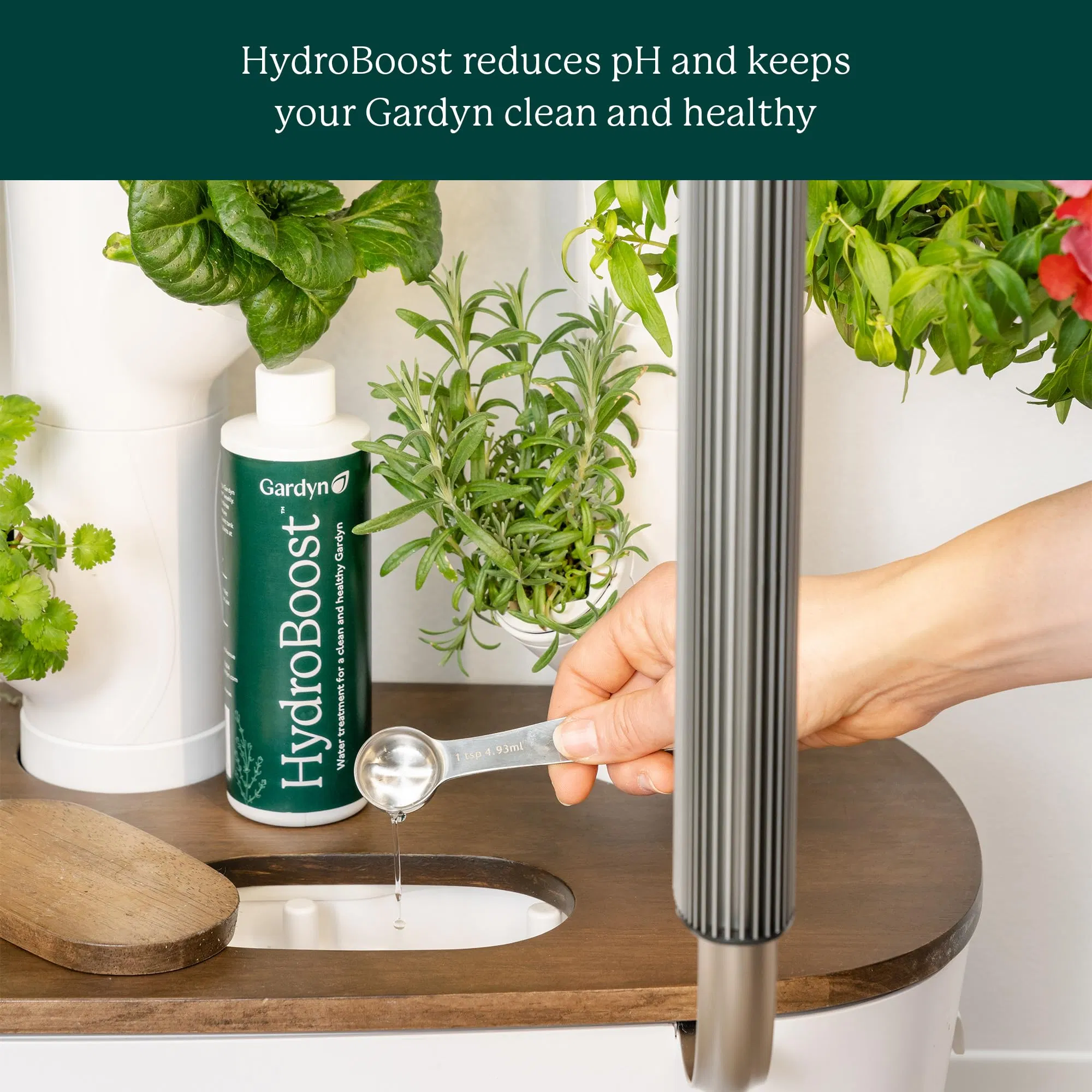 Smart Vertical Hydroponic Growing System for Indoor Gardens